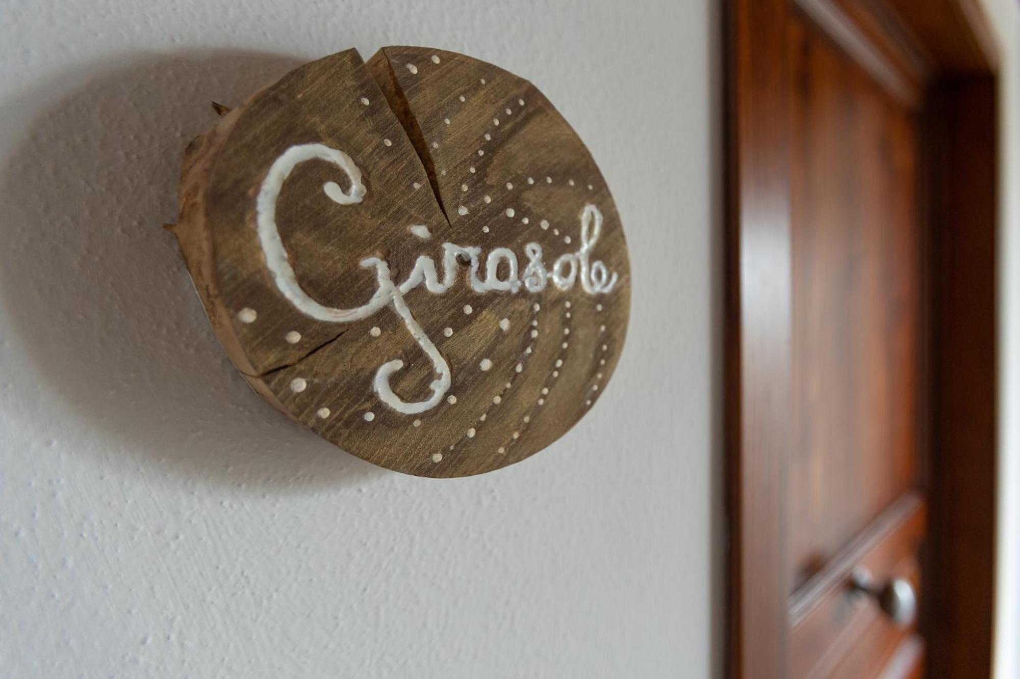 Agriturismo La Valle Della Lavanda - Podere Mezzastrada Fauglia Quarto foto